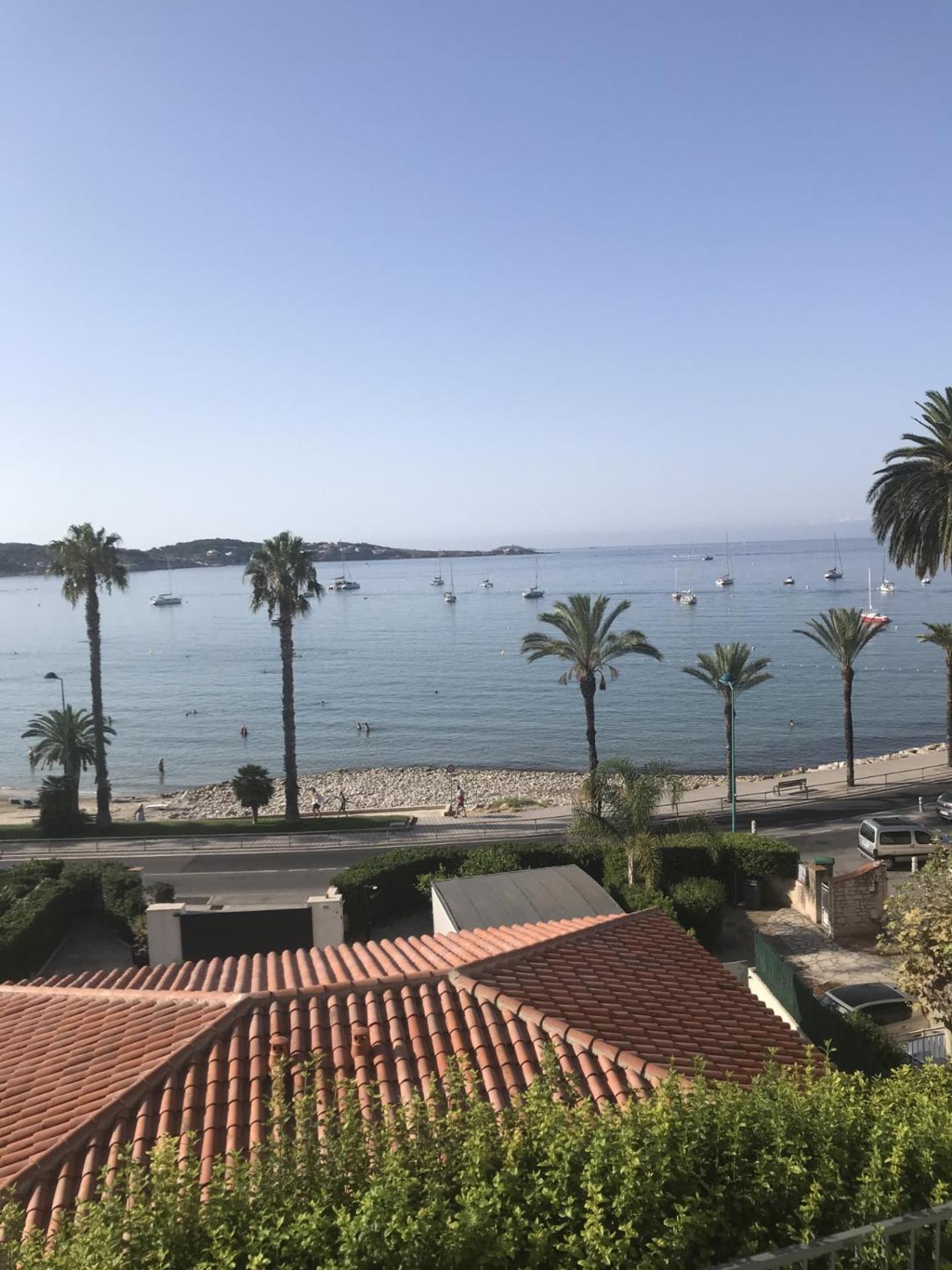 Appartement T1 Avec Jardin Bandol Exteriör bild